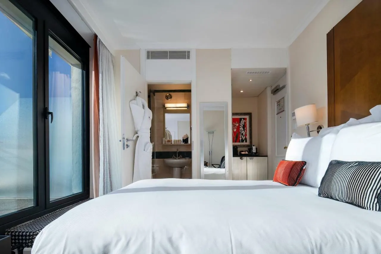 Warwick Geneva Hotell 4*,  Schweiz