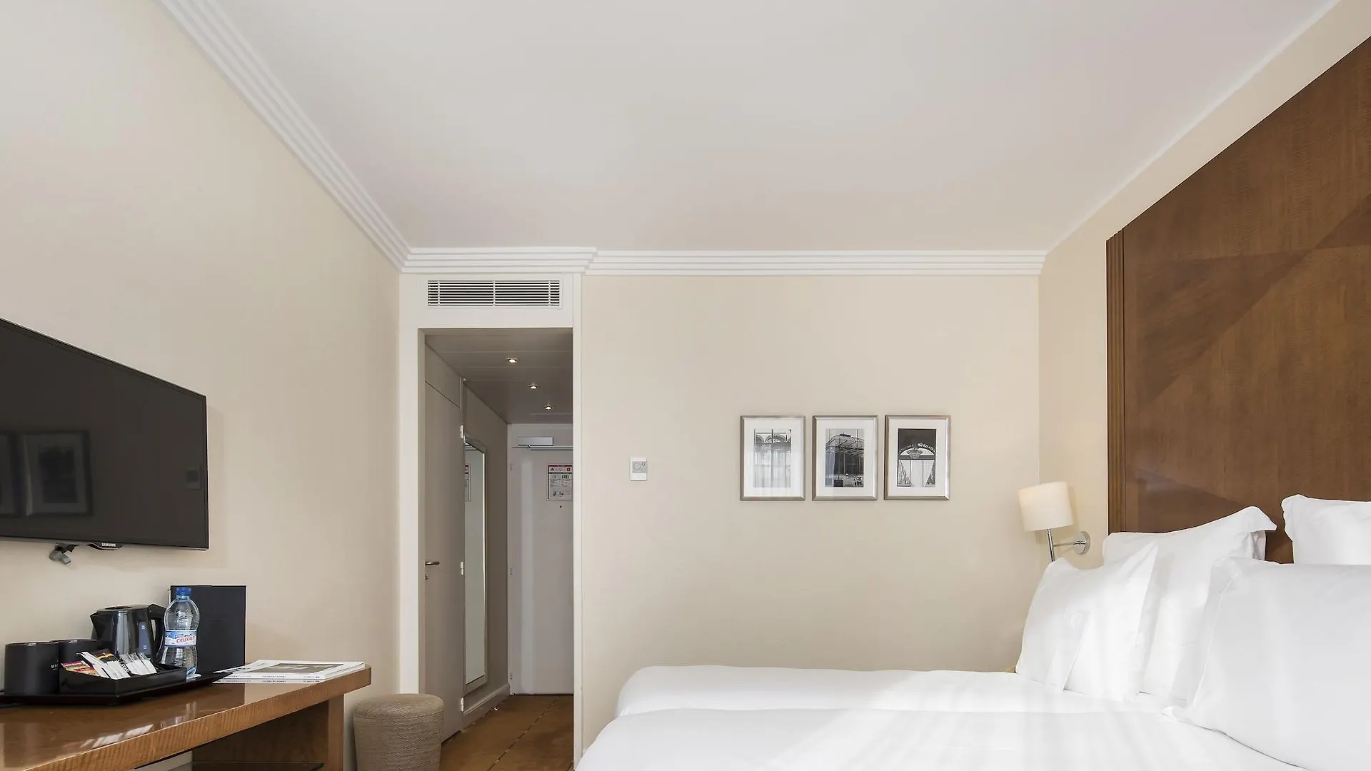 Warwick Geneva Hotel