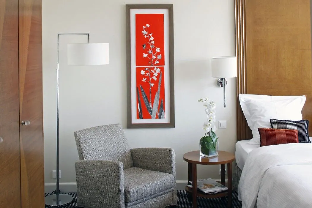 ****  Warwick Geneva Hotel Switzerland
