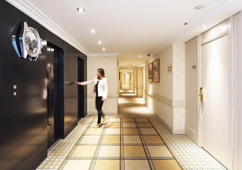 Warwick Geneva Hotel 4*,