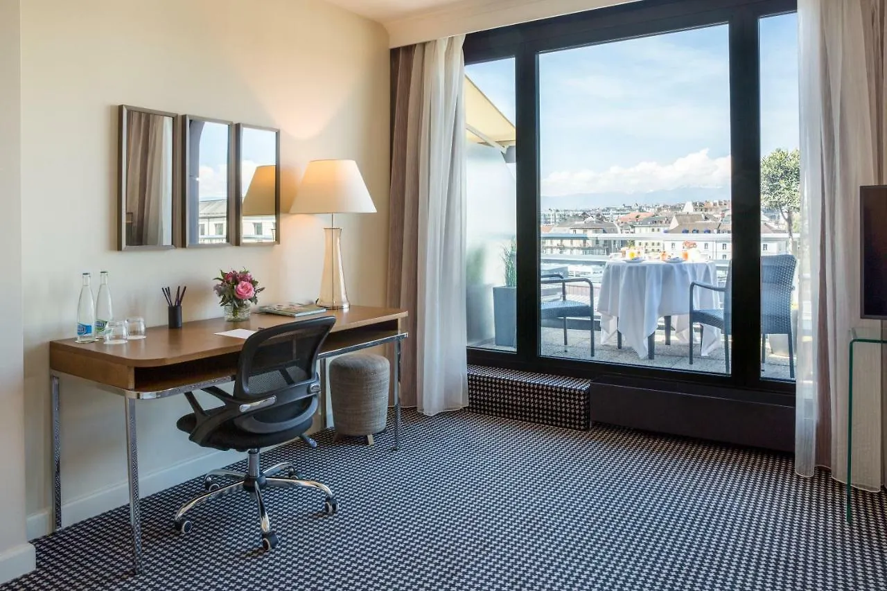 ****  Warwick Geneva Hotel Switzerland